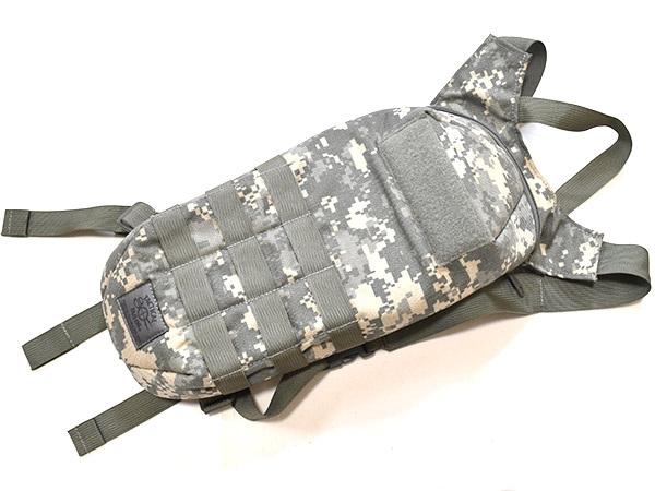 米軍実物 TACTICAL TAILOR ハイドレーション キャリア ACU/UCP 3L 陸軍