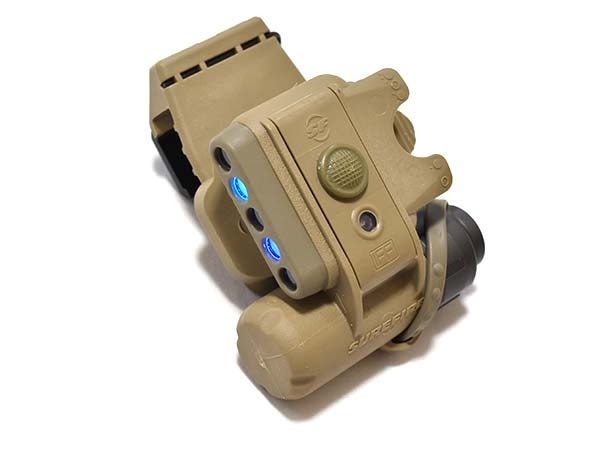 米軍実物 Surefire ヘルメット ライト TAN HL1-A-TN 青/白