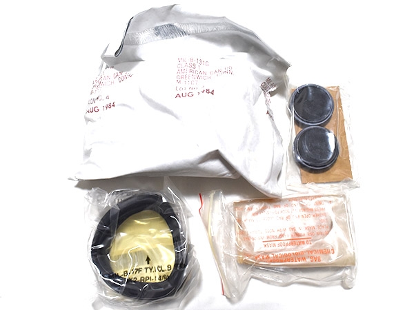 米軍実物 M17A2 ガスマスク 本体 バッグ 付属品 完品 セット S 60～90