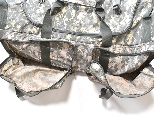 米軍実物 EAGLE TREC BAG トレックバッグ 大型 FG フォリッジグリーン FR 難燃性 特殊部隊 遠征用 C705 4422sk実物EAGLE製 トレック ローラー カーゴバック KHカラー