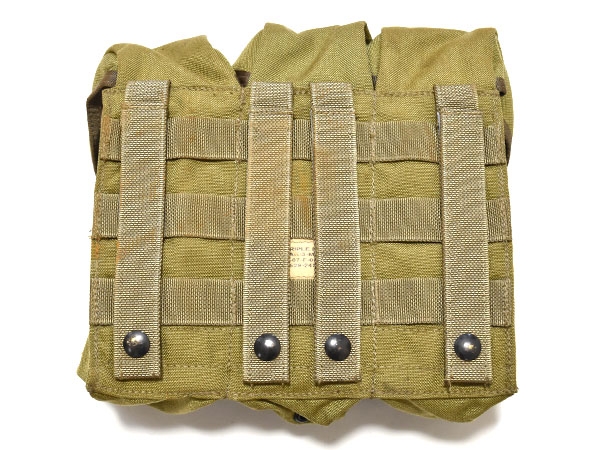 米軍実物 官給品EagleイーグルM4トリプル マガジンポーチ カーキSFLCS 米軍実物 EAGLE SFLCS AK/M4 トリプルマガジン ポーチ カーキ