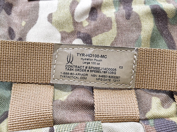 米軍実物 官給品 TYR TACTICAL 100oz ハイドレーションポーチ 米軍実物 官給品 TYR TACTICAL 100oz ハイドレーションポーチ