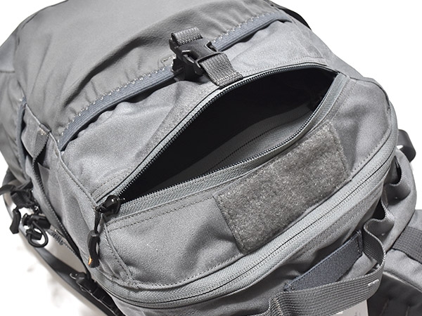 実物 Mayflower Velocity 48 Hour Assault Pack バックパック