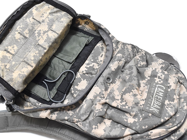 米軍放出品 Camelbak MULE キャメルバック ハイドレーション バッグ ACU/UCP 陸軍 | ミリタリー琉球