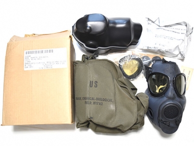 米軍実物 M17A2 ガスマスク 本体 バッグ 付属品 セット 箱入り SMALL 60～90年代