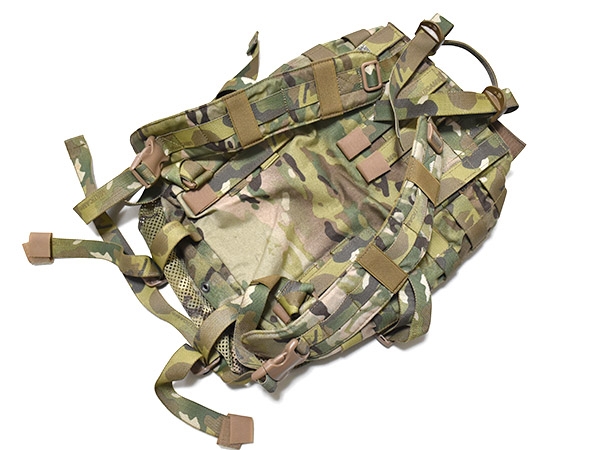 米軍実物 EAGLE ハイドレーション キャリアー リザーバー セット