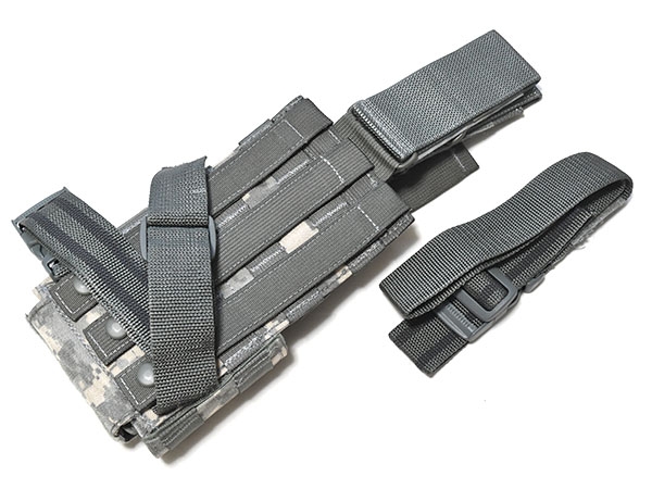 米軍ACU タクティカルベスト+レッグホルスター+ブーニーハットセット 米軍ACU タクティカルベスト+レッグホルスター+ブーニーハット