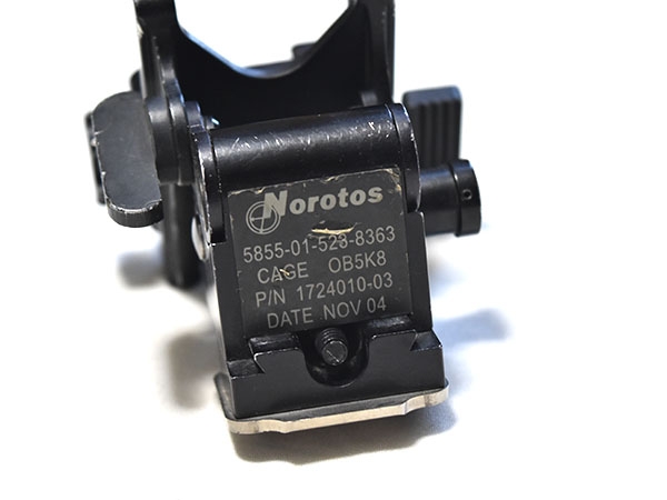 米軍　実物　NOROTOS ノロトス　ナイトビジョンマウント　ブランケットなし 米軍実物 NOROTOS ノロトス Tactical Short Arm Dovetail ナイト